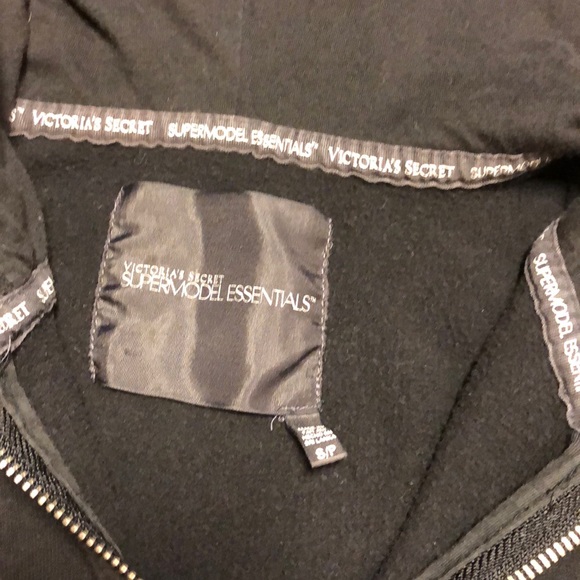 Victoria secret hoodie - Picture 4 of 4
